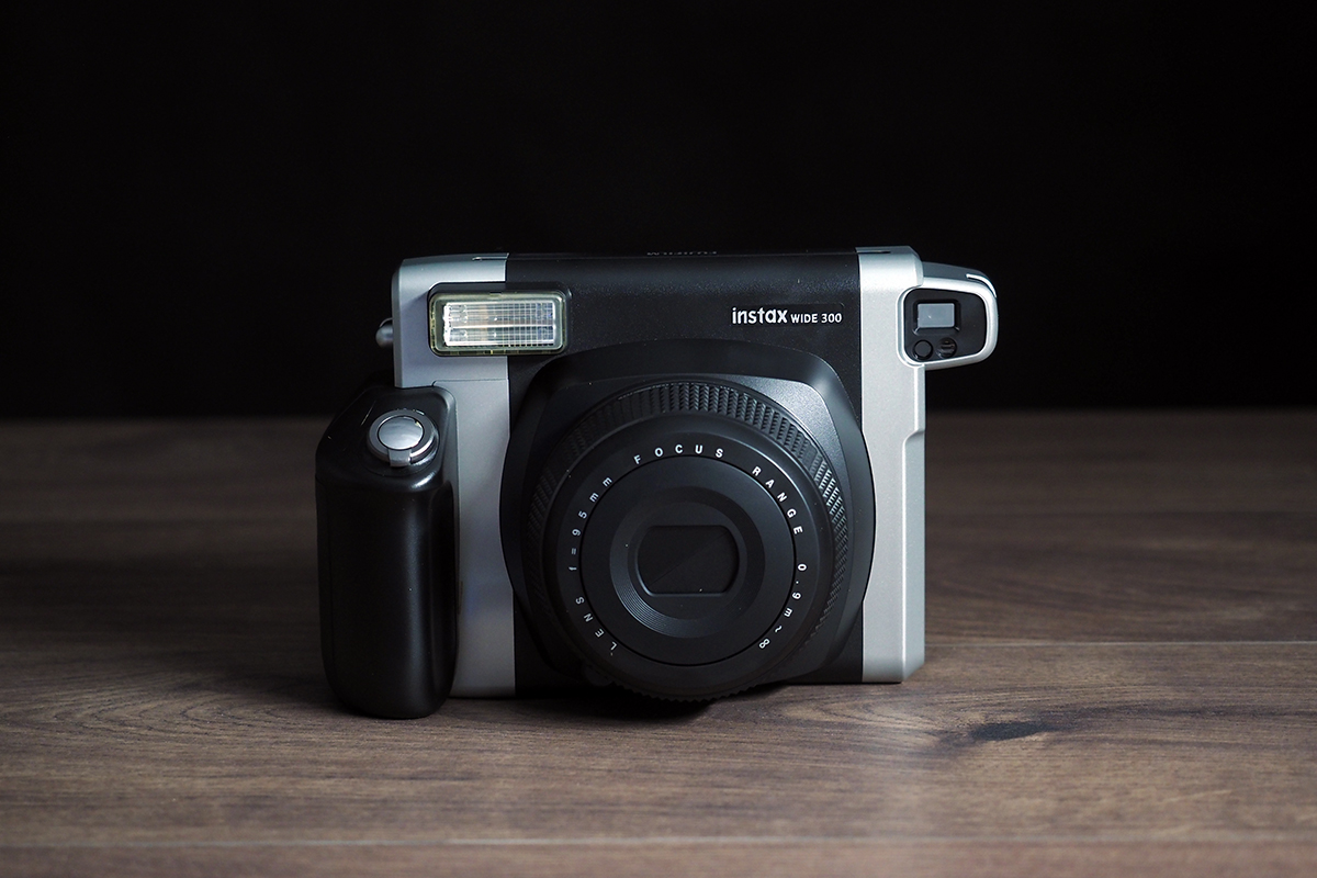 Największy z Instaxów - Wide 300